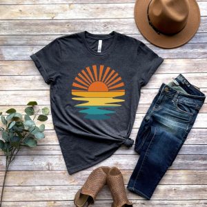 Retro Sunset Rays Wavy Shirt, Sun Shirt